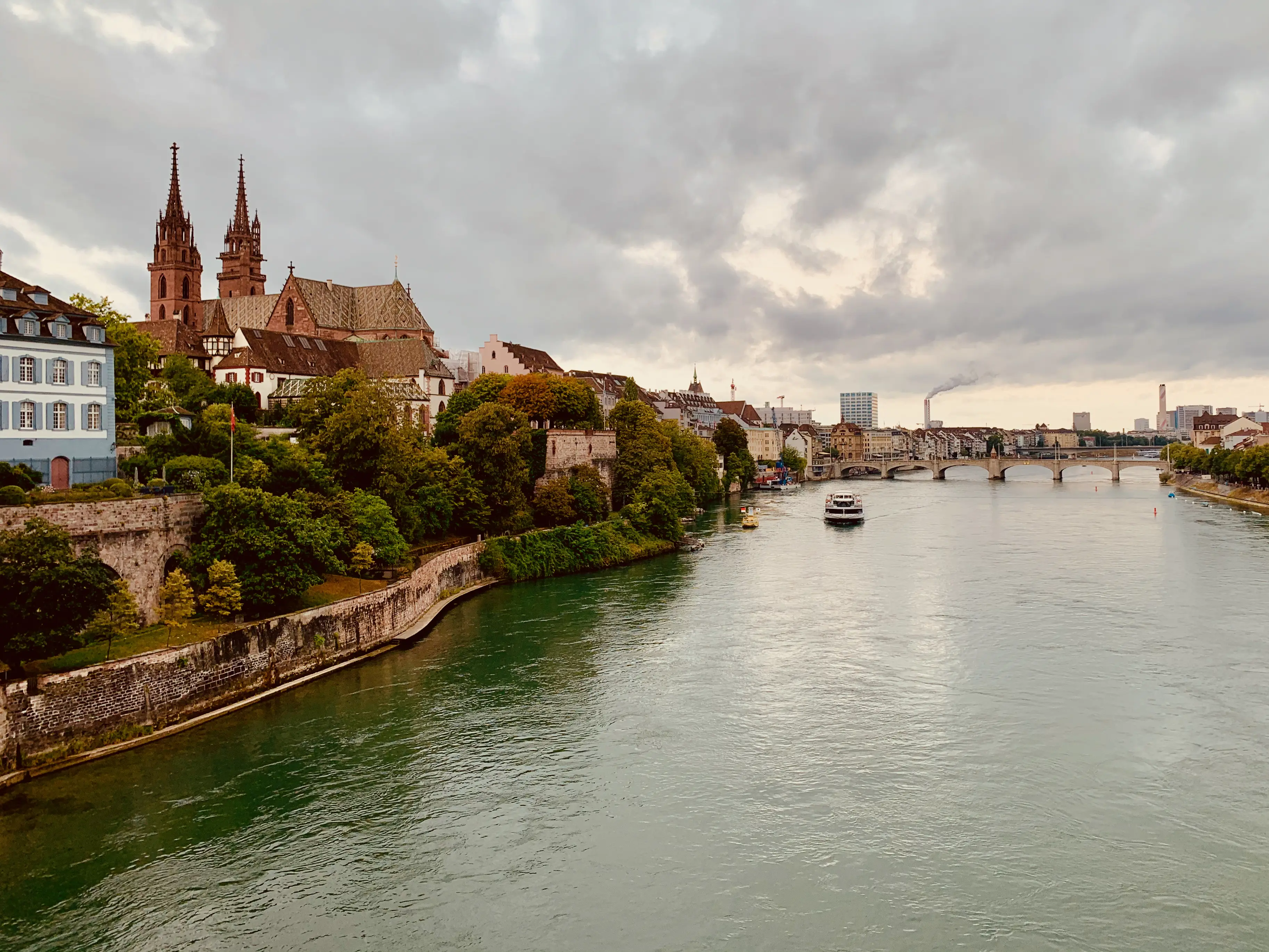 Basel Munster und Rhein